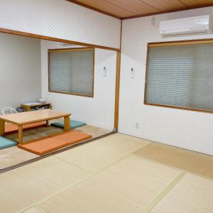 an empty room with a table and a window at Cate no mori - Vacation STAY 30749v in Shime