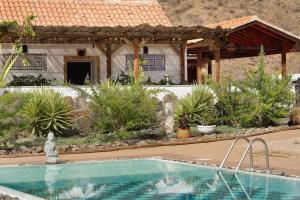 Bazén v ubytovaní Finca rural Los Tanquillos alebo v jeho blízkosti