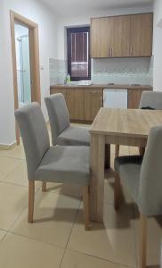 Area tempat duduk di Apartman 1A JollyKop