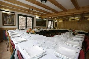 Εστιατόριο ή άλλο μέρος για φαγητό στο Hostal La Muntanya +23 φωτογραφίες