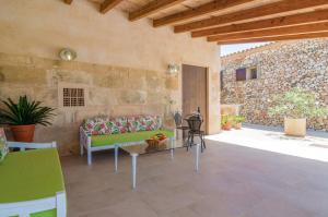 A patio or other outdoor area at Aubadallet