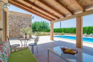 The swimming pool at or close to Aubadallet
