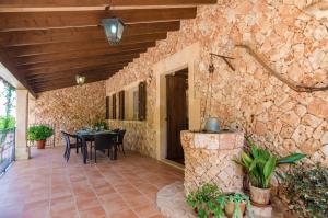 A patio or other outdoor area at Aubadallet