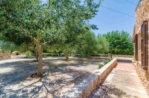 A garden outside Aubadallet