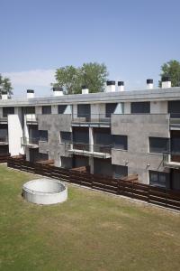Budova, kde se aparthotel nachází