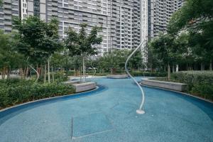 NEW M Vertica 3Bedroom 8Pax Infinity Pool MRT zhong wen fang dong
