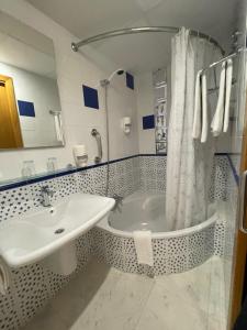 Koupelna v ubytování Hotel Tio Pepe