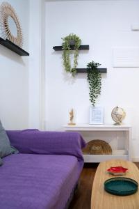 A seating area at Apartamento Cerca de la playa