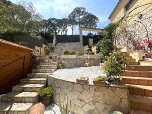 Vonkajšia záhrada v ubytovaní ENCANTADORA CASA INDIVIDUAL CON VISTAS AL MAR Y PISCINA PRIVADA - ES-226-28
