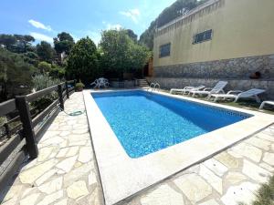 Bazén v ubytovaní ENCANTADORA CASA INDIVIDUAL CON VISTAS AL MAR Y PISCINA PRIVADA - ES-226-28 alebo v jeho blízkosti