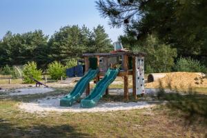 Herní místnost nebo prostor pro děti v ubytování Safaritent at Camping GT Keiheuvel