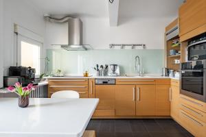 A cozinha ou cozinha compacta de Veeve - Reader's Sanctuary