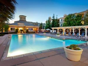 Πισίνα στο ή κοντά στο San Jose 1BR w pool gym wd nr highways SFO-1091