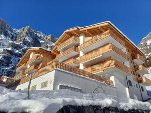 Výhľad na hory alebo výhľad na hory priamo z apartmánu