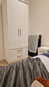 Gallery image of Great London Apartment with Free Parking in Brentford