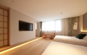Foto dalla galleria di Encounter Hotel - West Lake Hefang Street a Hangzhou