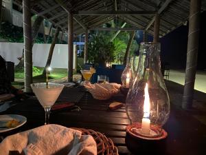 Getränke in der Unterkunft Suite Lanka