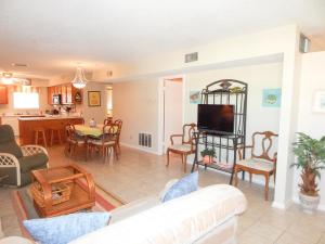 Et tv og/eller underholdning på 009 Surf Club B4