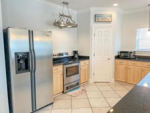 Gallery image of 021 Petite Dauphine in Dauphin Island