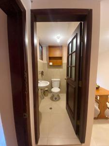 A bathroom at Departamento en Baños - Domussc