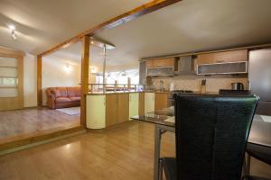 Kuchyňa alebo kuchynka v ubytovaní Apartament Na Górskiej