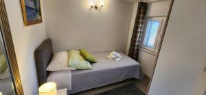 Ein Bett oder Betten in einem Zimmer der Unterkunft Tranquility and Nature in 4 Bedroom with Sea View
