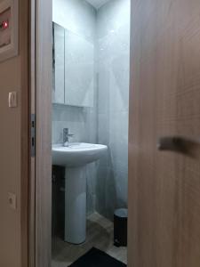 Kylpyhuone majoituspaikassa Central Studio in Veria