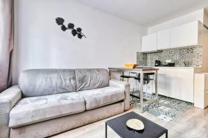 Η κουζίνα ή μικρή κουζίνα στο Prado Studio à 5 min des plages et 10 min du stade Vélodrome +16 φωτογραφίες