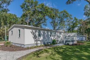 Το κτήριο όπου στεγάζεται  η παραθεριστική κατοικία