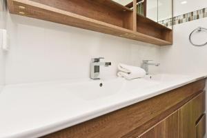 Gambar di galeri bagi NEW PropertyBreezy Bayside Haven at Brightwaters di Morisset East