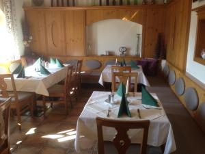 Posezení v ubytování Hotel Donauhof Mauthausen