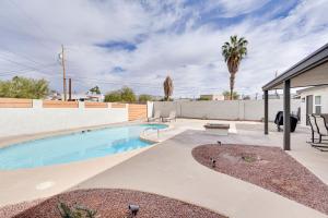Πισίνα στο ή κοντά στο Pool, Grill and Fire Pit Pet-Friendly Arizona Home