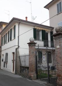 Το κτήριο όπου στεγάζεται  το διαμέρισμα