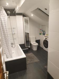 Ένα μπάνιο στο Le gite de Diane +28 φωτογραφίες