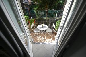 A balcony or terrace at Living Salerno B&b