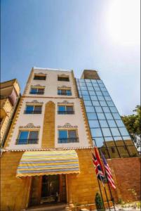 O edifício em que o hotel se localiza