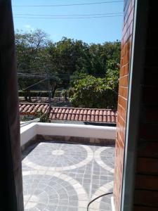 聖克魯斯瓦圖爾科的住宿－Loft guelaguetza A，享有庭院外的景色。