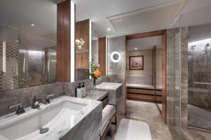 ห้องน้ำของ InterContinental Grand Stanford Hong Kong by IHG