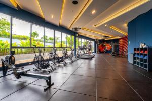 Fitness centrum a/nebo fitness zařízení v ubytování HOMA Phuket Town