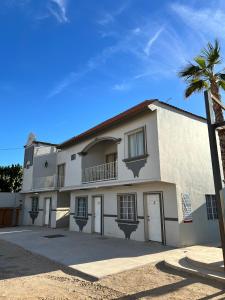 Tòa nhà nơi khách sạn tọa lạc