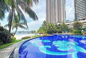 Kolam renang di atau dekat dengan ABHOME "SKY GARDEN SUITE" #DangaBay #Sea & Garden View #BeachBay #BeletimeMall #JB