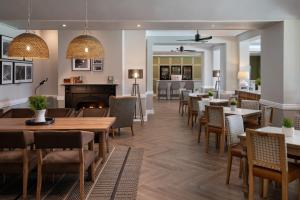 Posezení v ubytování Protea Hotel by Marriott George King George