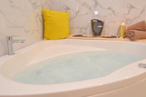Fotografie z fotogalerie ubytování Residence Spa Apartments DUB v destinaci Kotor