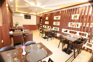 Ruang duduk di Hotel Eco Tree Pokhara