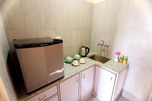 Dapur atau dapur kecil di Hotel Eco Tree Pokhara