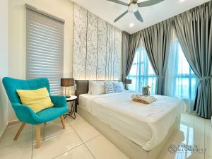 Postel nebo postele na pokoji v ubytování Melaka Ong Kim Wee Residences by Stayrene