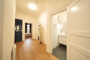 Cucina o angolo cottura di Royal Square View Residence