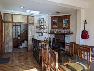 Φωτογραφία από το άλμπουμ του ChaletHimalayan- Rooms in private Villa σε Manāli