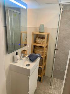 Koupelna v ubytování Appartement Javea Arenal Beach Xabiamar
