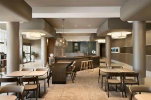 Posezení v ubytování SpringHill Suites Ewing Township Princeton South